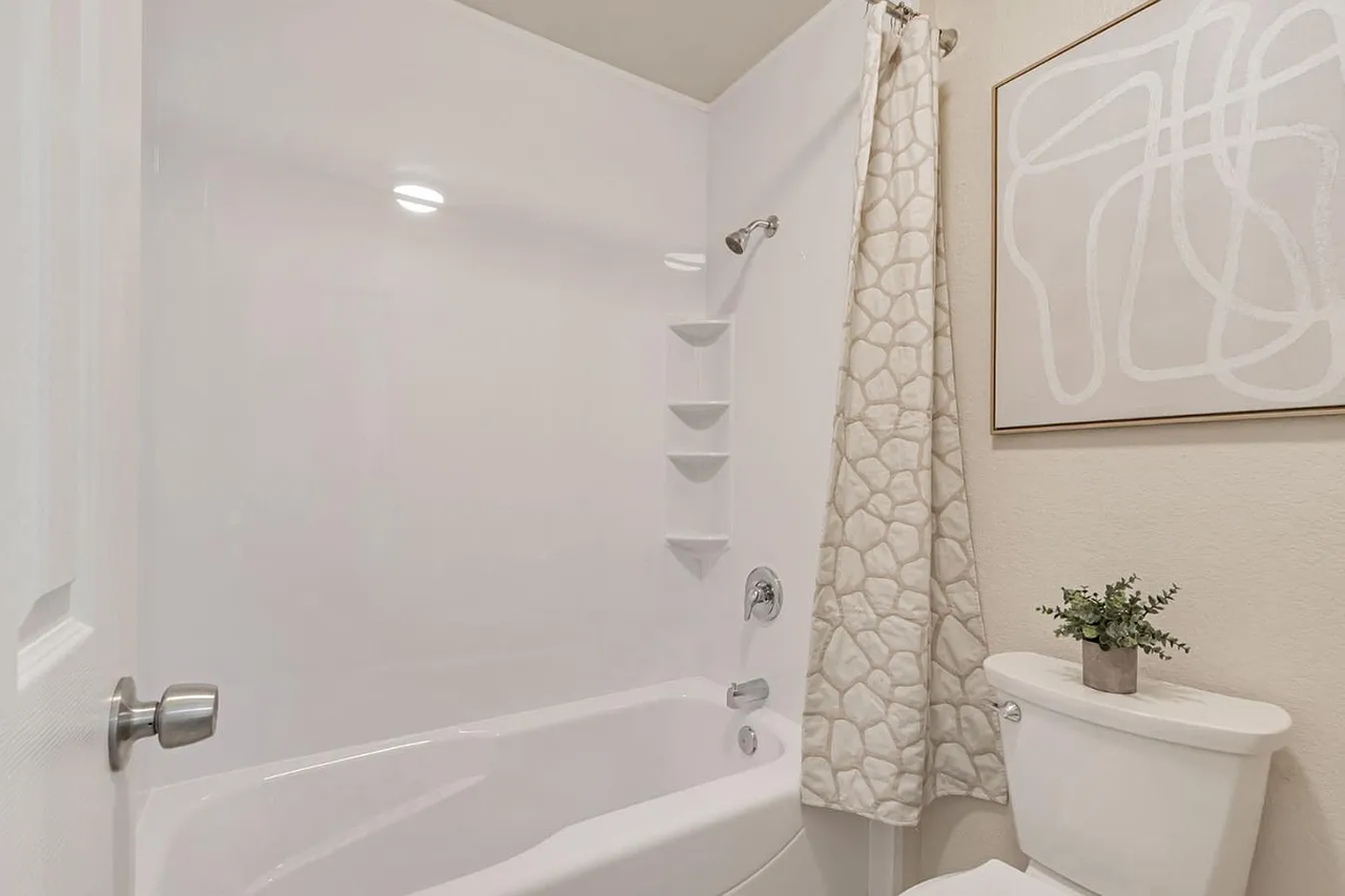 5376 Makati Cir - Photo 6 of 25