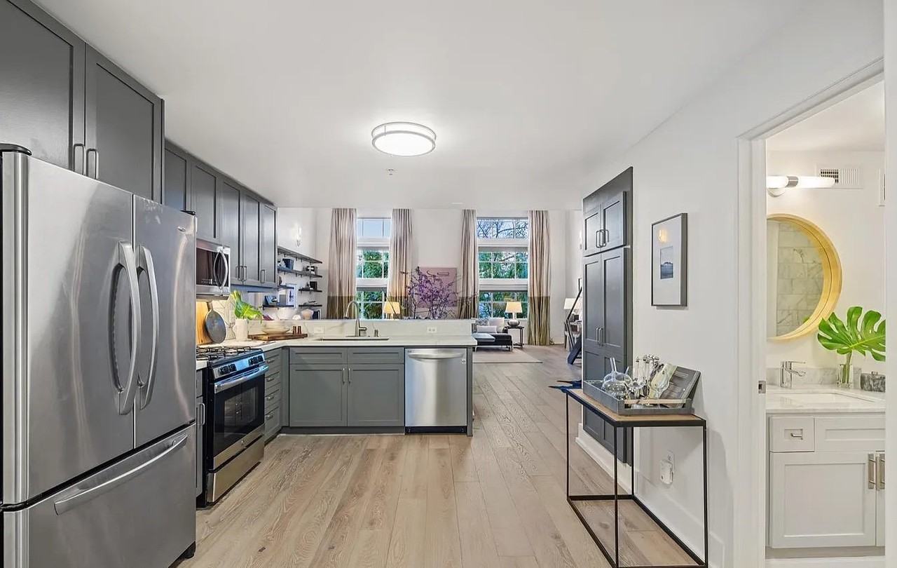 229 8th St #2 - Photo 7 of 17