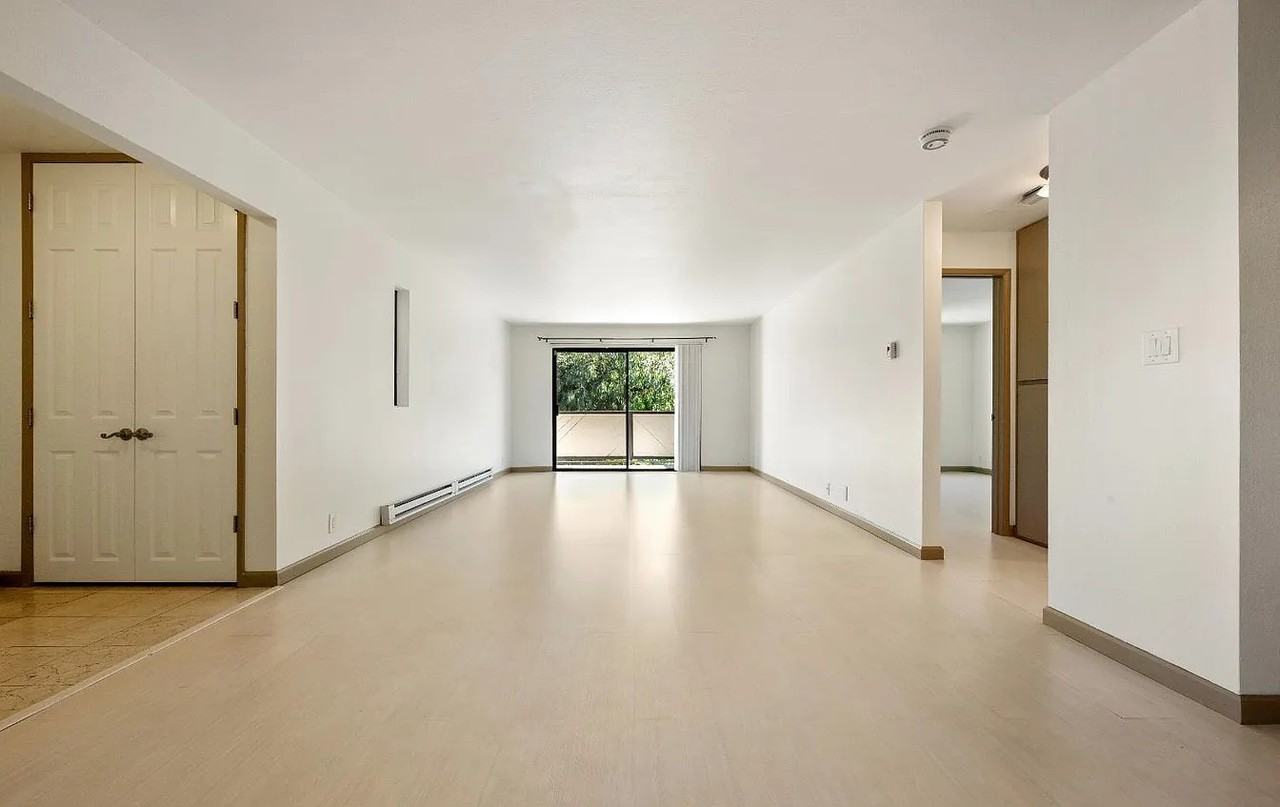 250 Willow Ave #421 - Photo 4 of 20