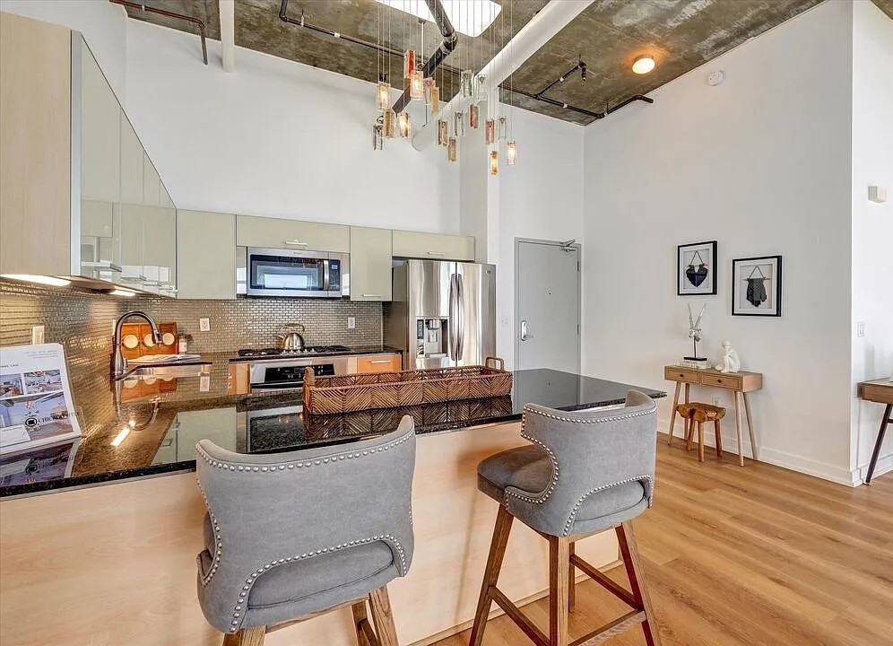 645 W 9th St #741 - Photo 6 of 25