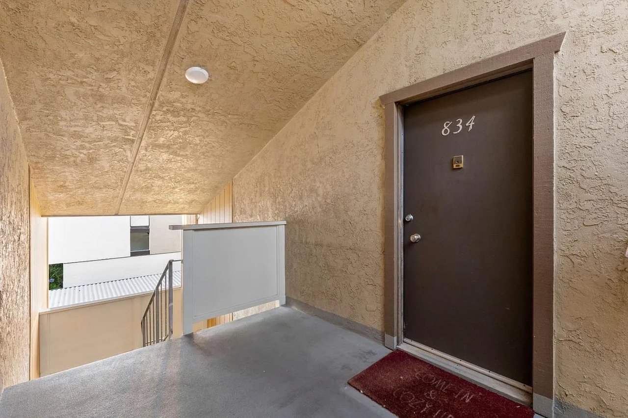 834 Marcie Cir - Photo 7 of 14