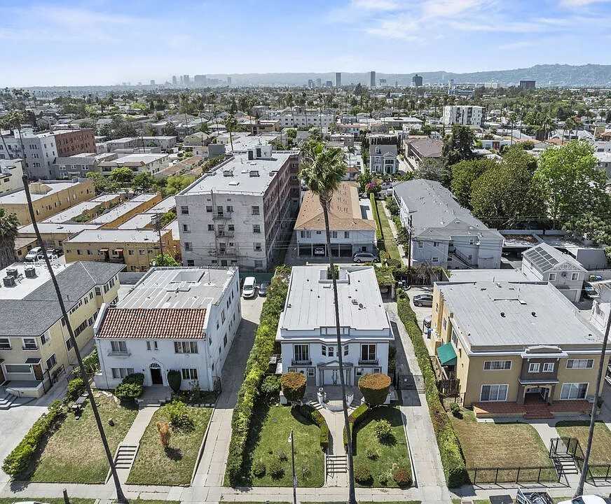 1215 5th Ave - Photo 6 of 19