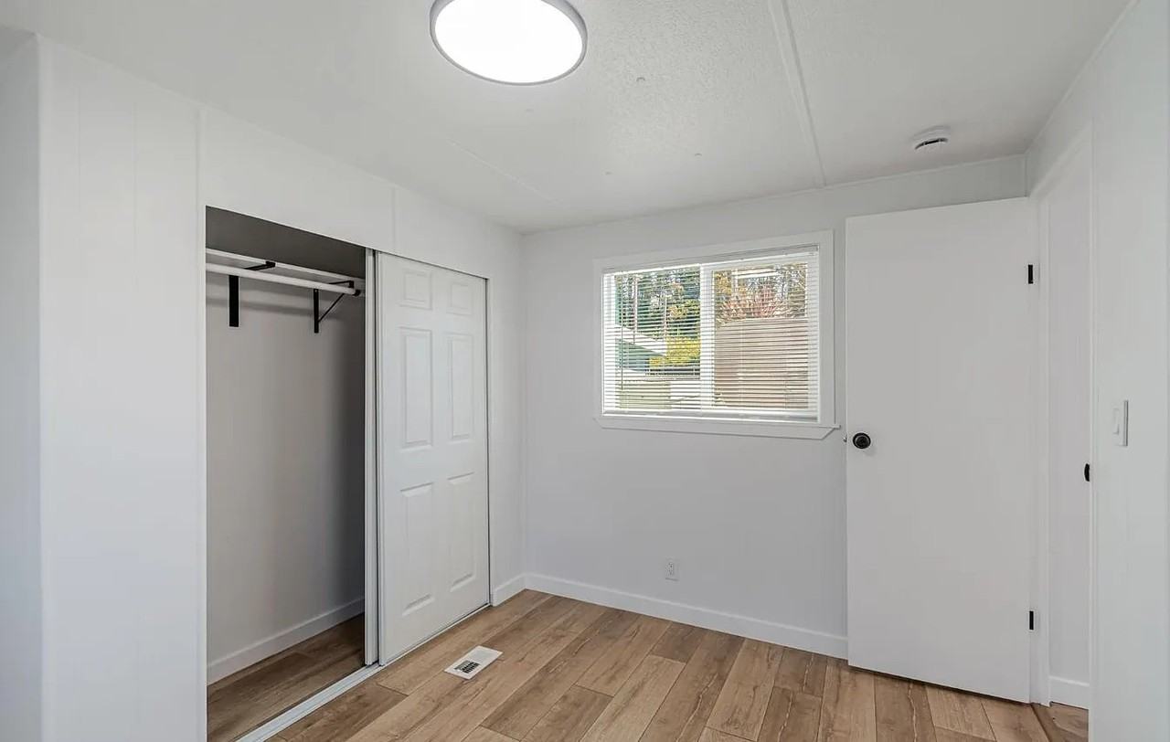 1700 El Camino Real Spc 1-9 #15 - Photo 7 of 17