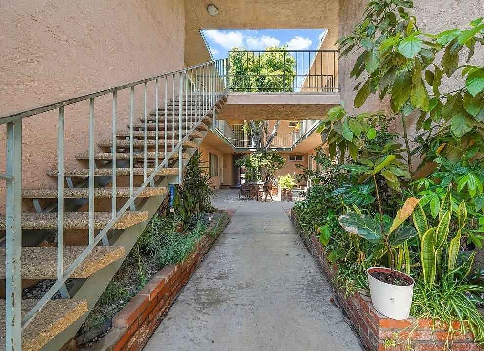 4358 Berryman Ave #9 - Photo 4 of 17