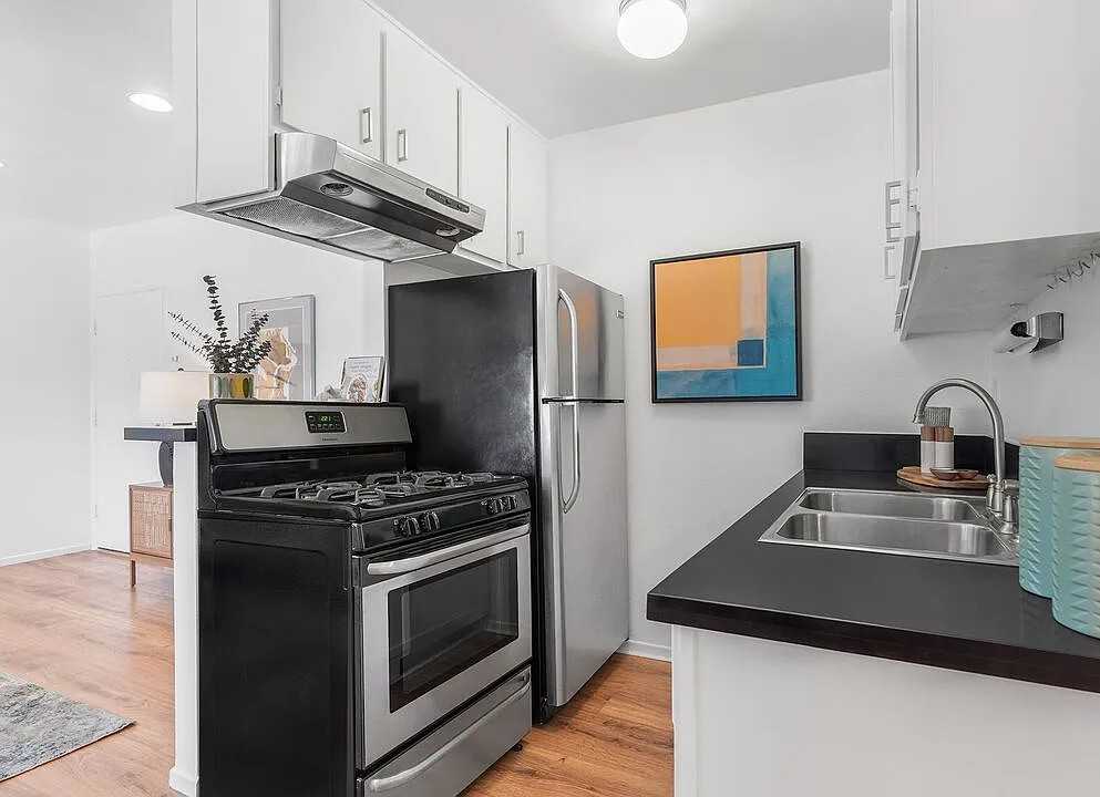 4358 Berryman Ave #9 - Photo 5 of 17