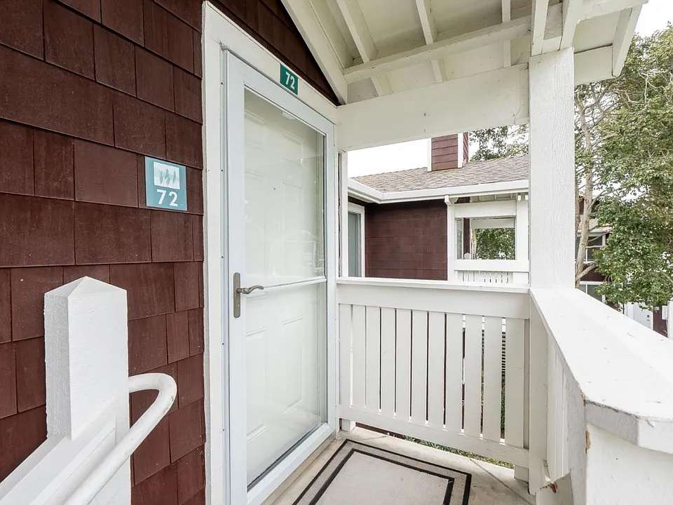 72 Bayside Ct #72 - Photo 7 of 13