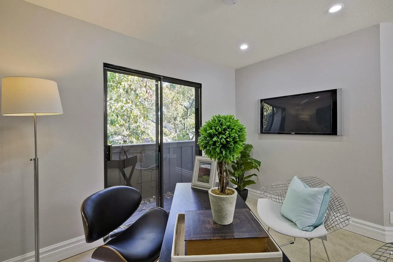 999 W Evelyn Ter #10 - Photo 7 of 12