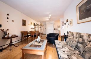 featured image of 2 Larose Pl