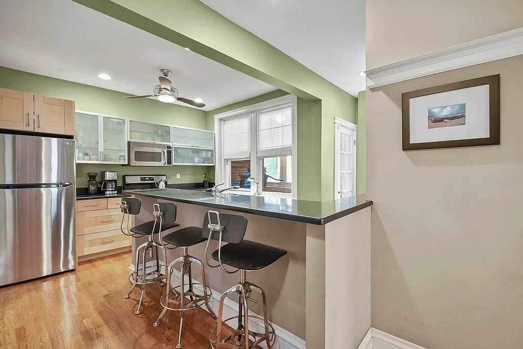 80 Florida St - Photo 3 of 19