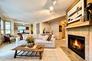 featured image of 2548 Snowridge Cres