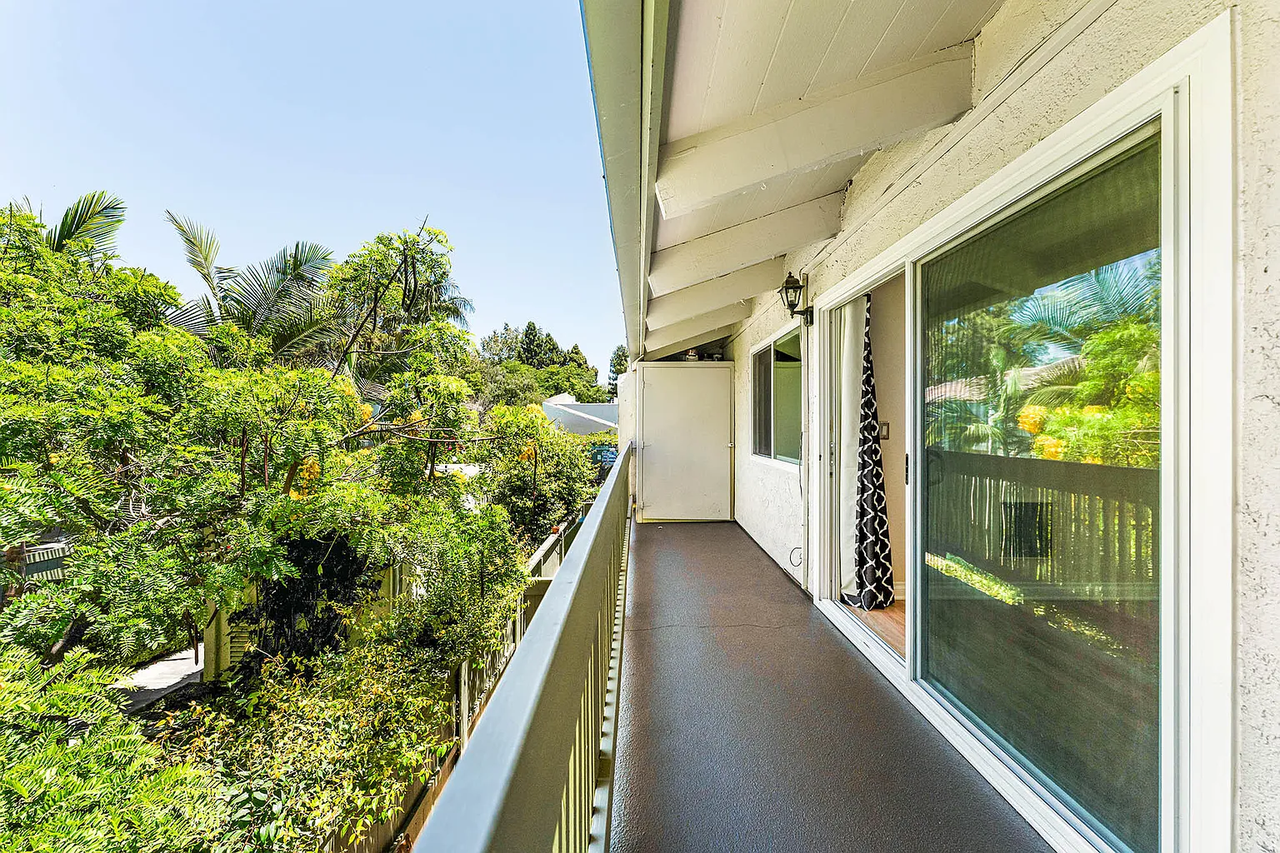 37 Dearborn Pl #72 - Photo 4 of 10