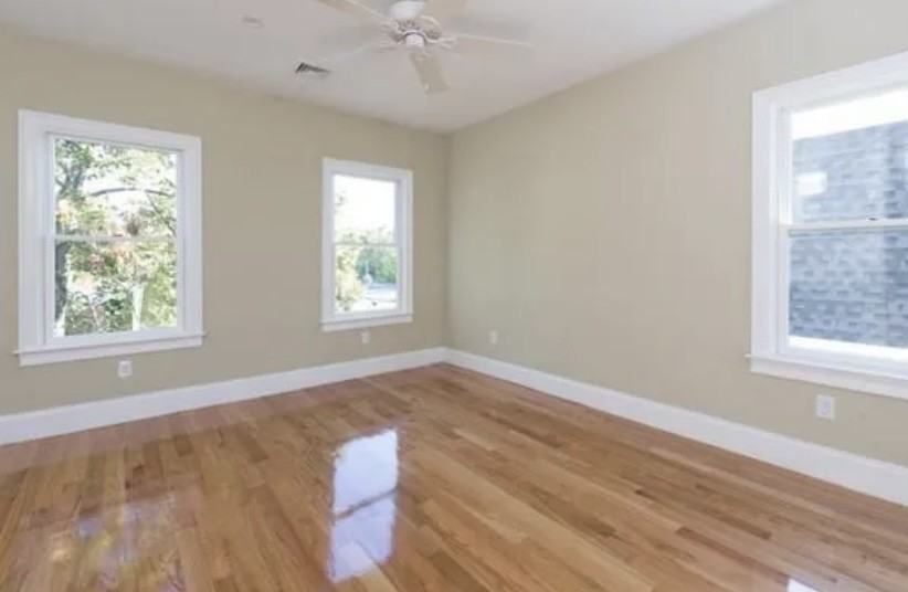 537 Sumner St #3 - Photo 2 of 11