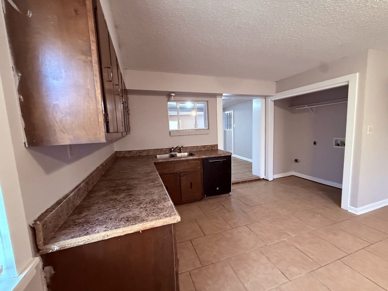 4598 Bolen Huse Rd - Photo 4 of 12