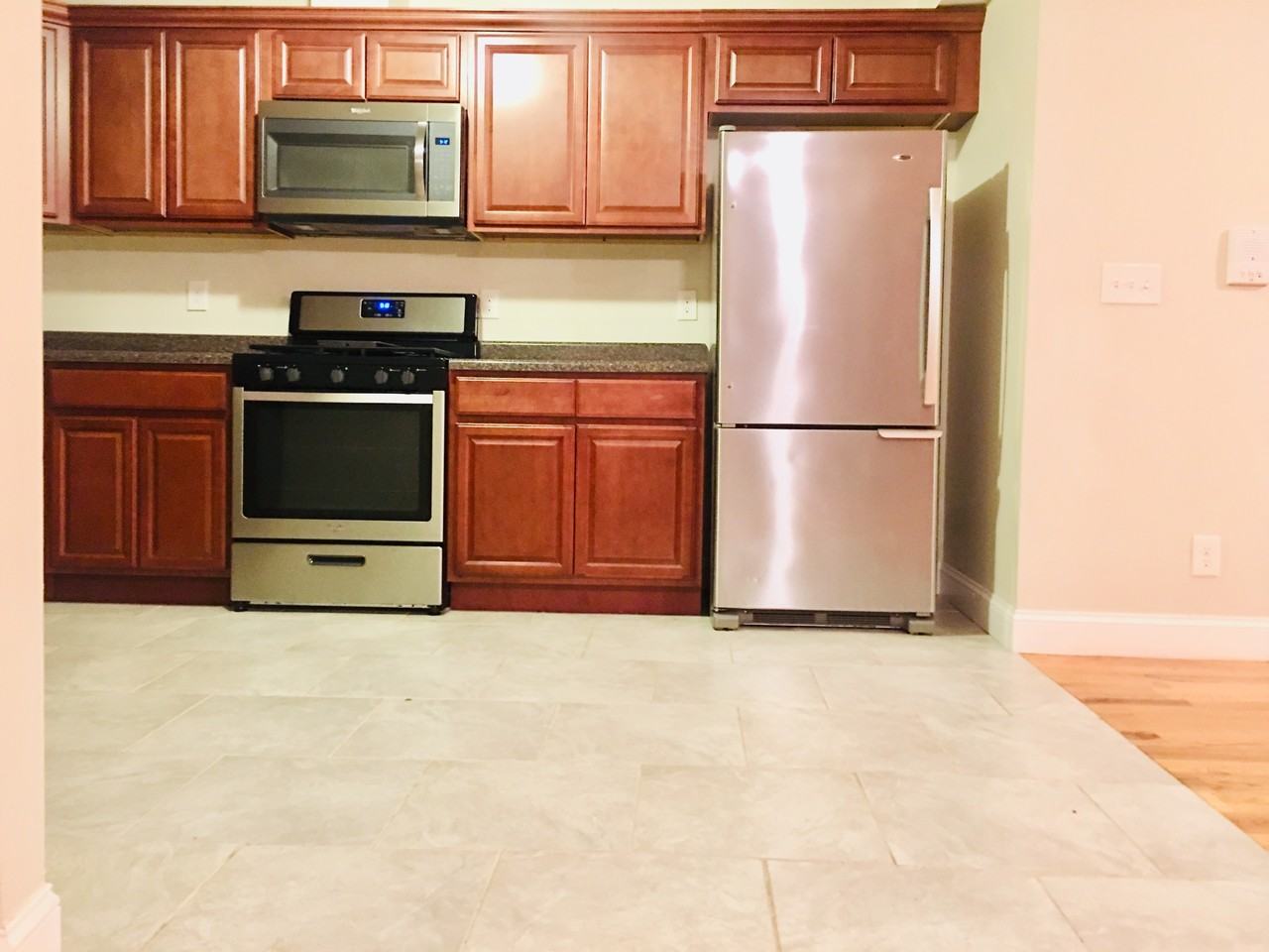 280 S 20th St #2 - Photo 3 of 21