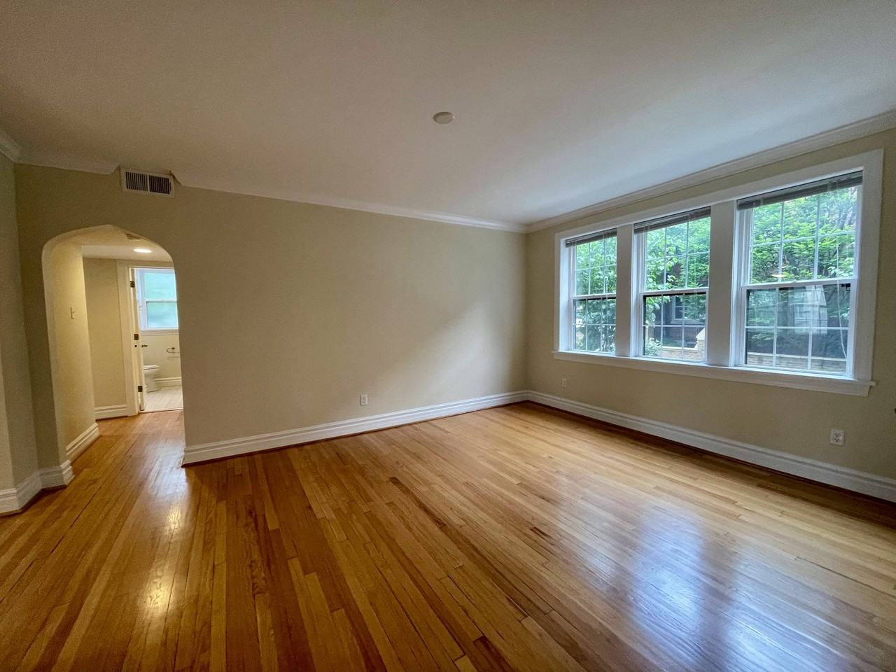 6219 Rosebury Ave #3S - Photo 3 of 19