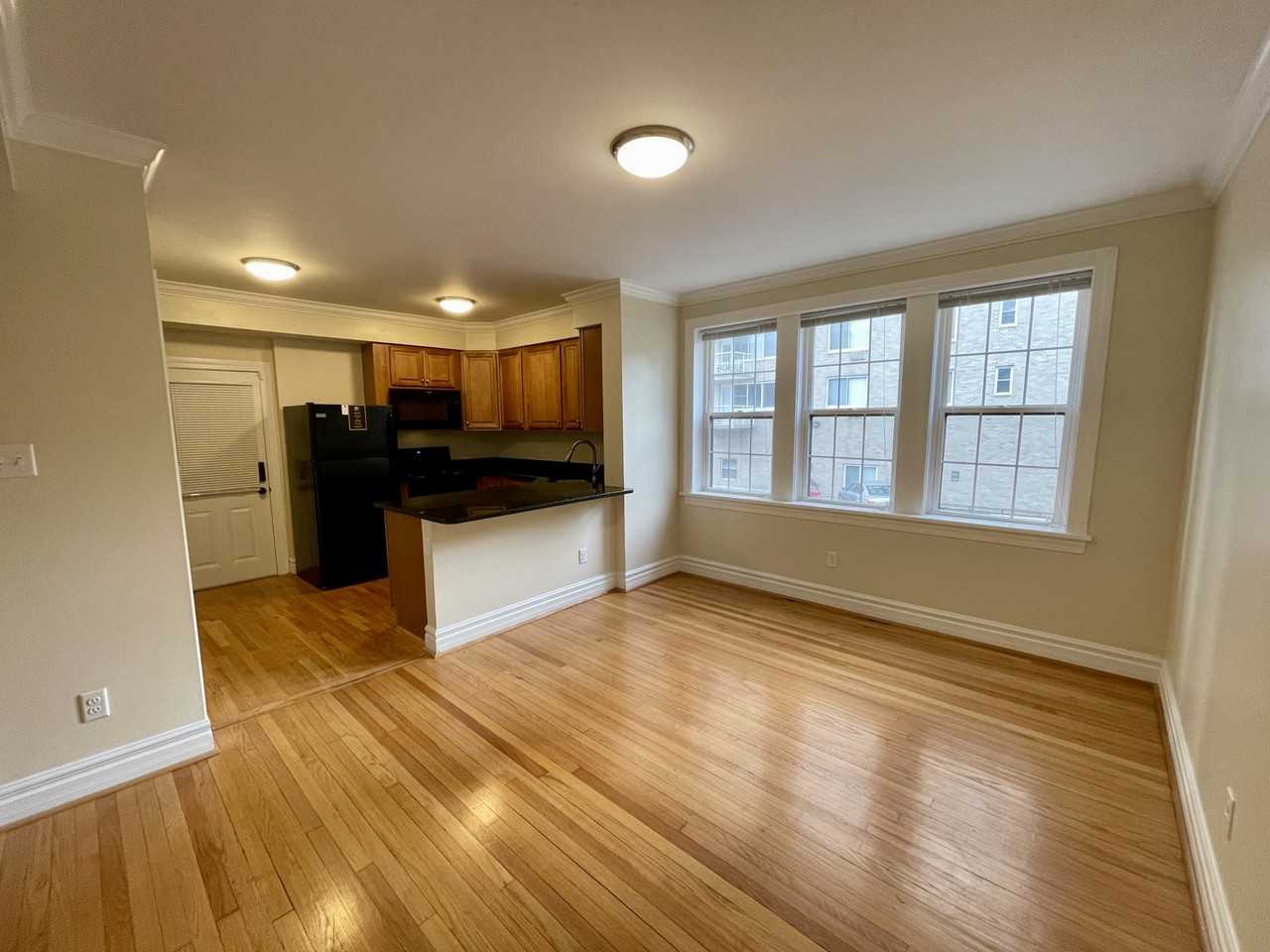 6219 Rosebury Ave #3S - Photo 5 of 19