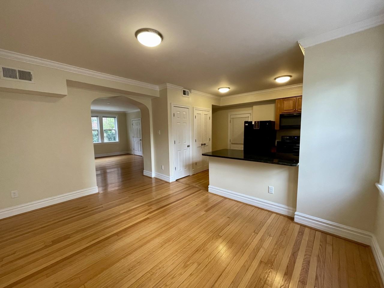 6219 Rosebury Ave #3S - Photo 6 of 19