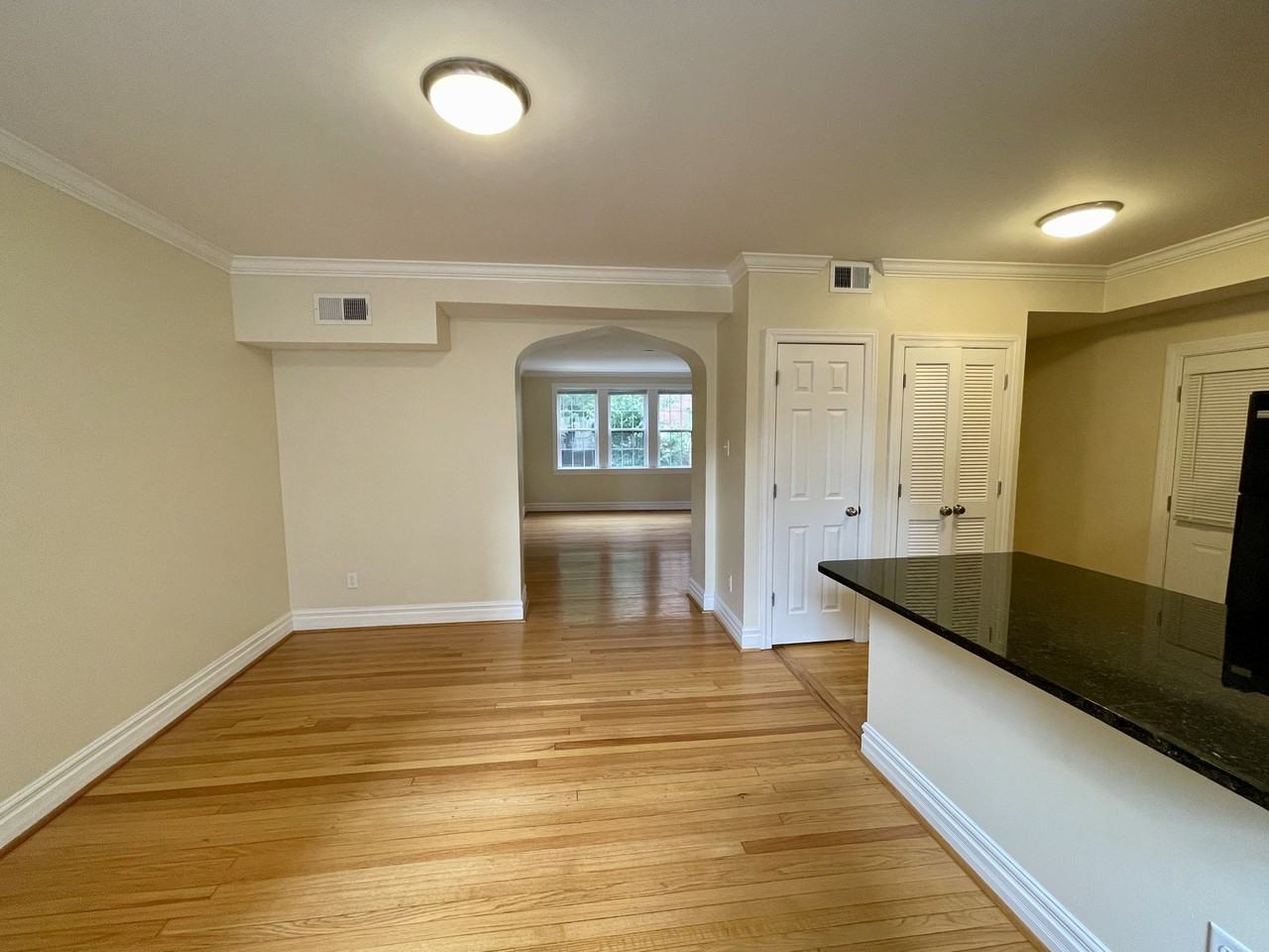 6219 Rosebury Ave #3S - Photo 7 of 19