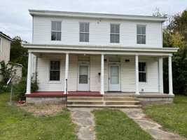 featured image of 2025 Ferndale Ave