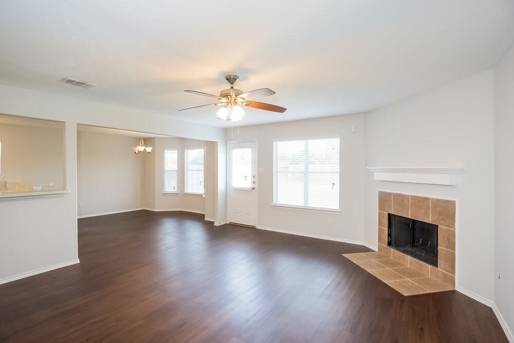 16139 Bantam Ridge Ct - Photo 4 of 19