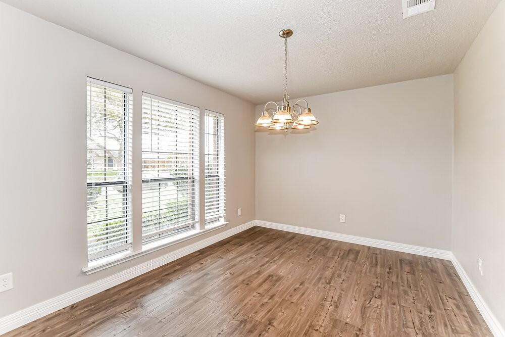 7410 Aberdeen Dr - Photo 7 of 19