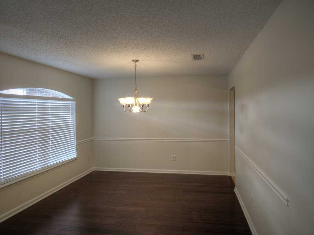 3794 Blackthorn Ct - Photo 2 of 14