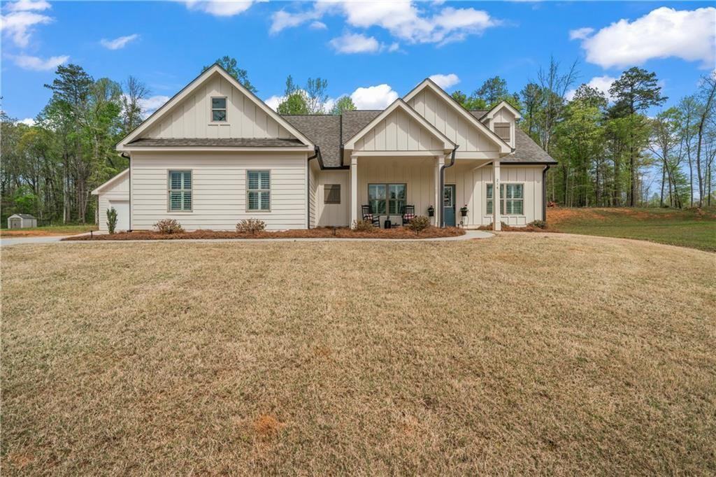 214 Oakwood Dr - Photo 5 of 20