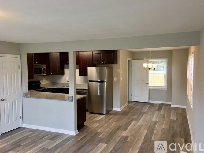 1442 W 27th St #A - Photo 3 of 12