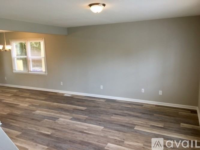 1442 W 27th St #A - Photo 5 of 12