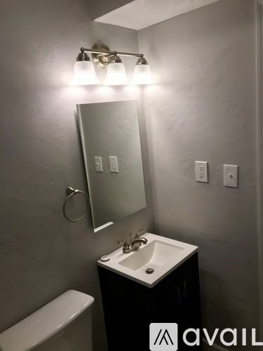 830 W 26th St #1 - Photo 6 of 7