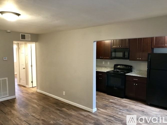 830 W 26th St #1 - Photo 7 of 7