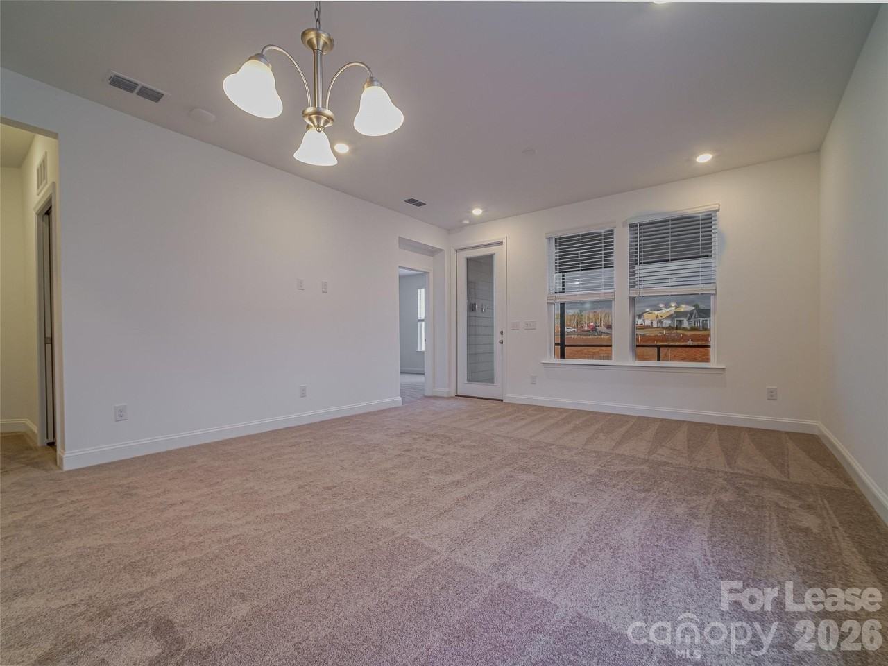 1535 Pebble Shore Ln - Photo 7 of 18