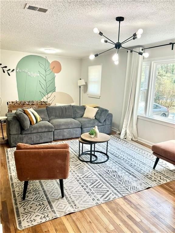 5442 Scofield Rd - Photo 5 of 24