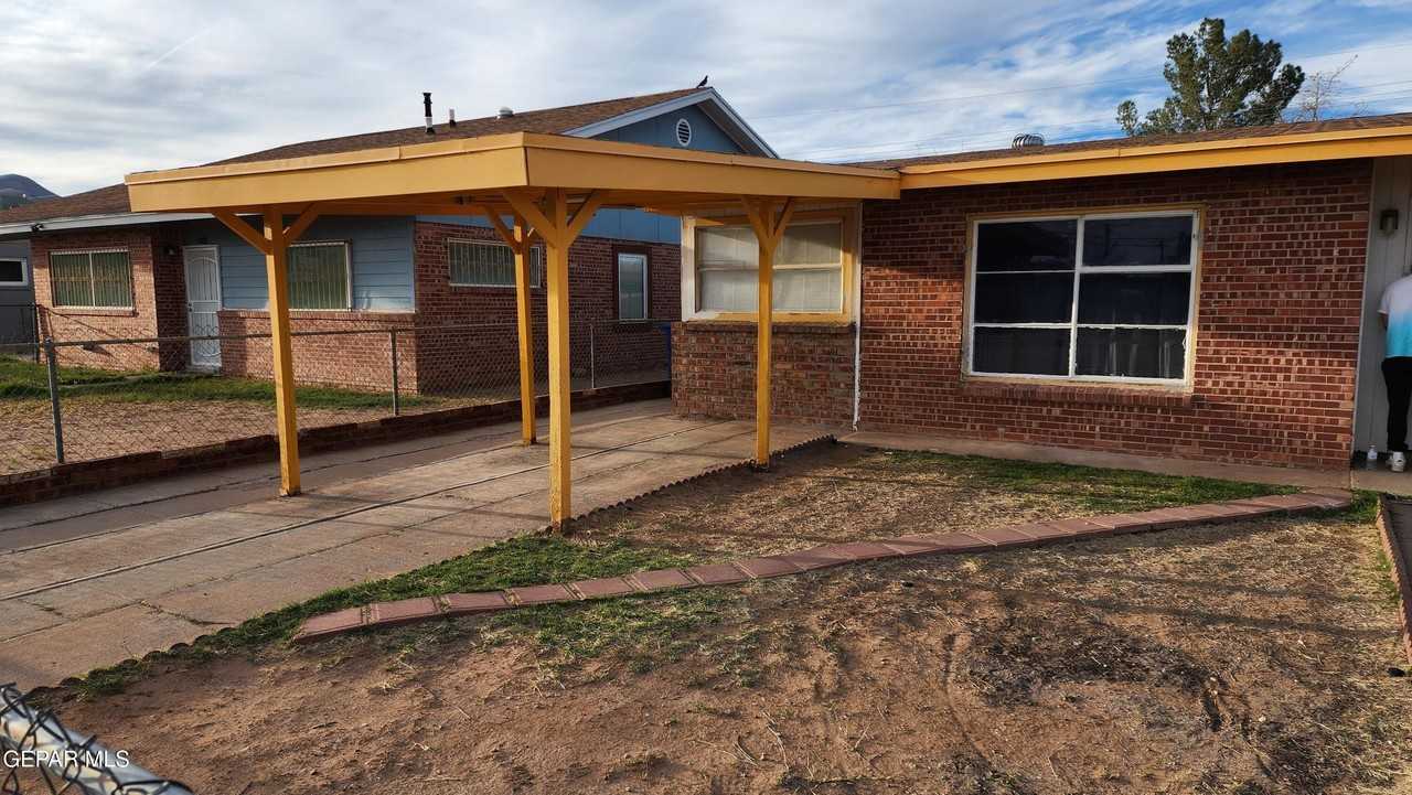 5029 Tetons Dr - Photo 2 of 24