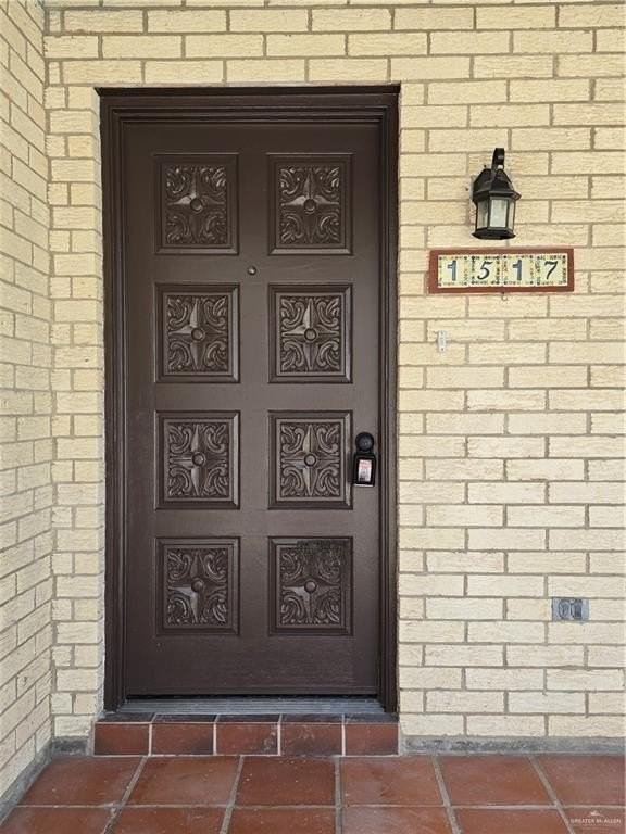 1517 Falcon Ave - Photo 2 of 28