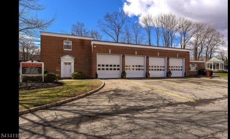 525 Main St Apt 1c #1C - Photo 5 of 18