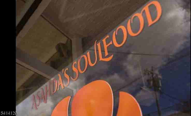 525 Main St Apt 1d #1D - Photo 6 of 15