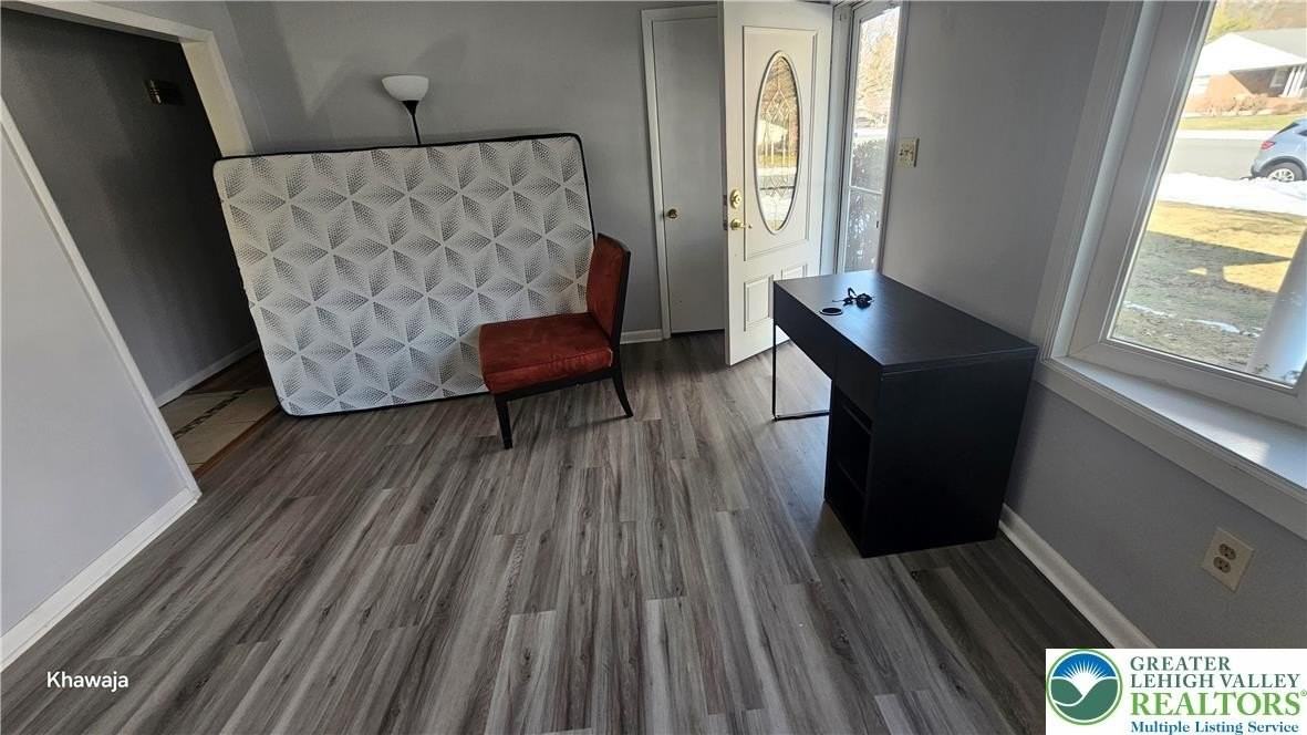 1217 Birchwood Dr - Photo 4 of 21