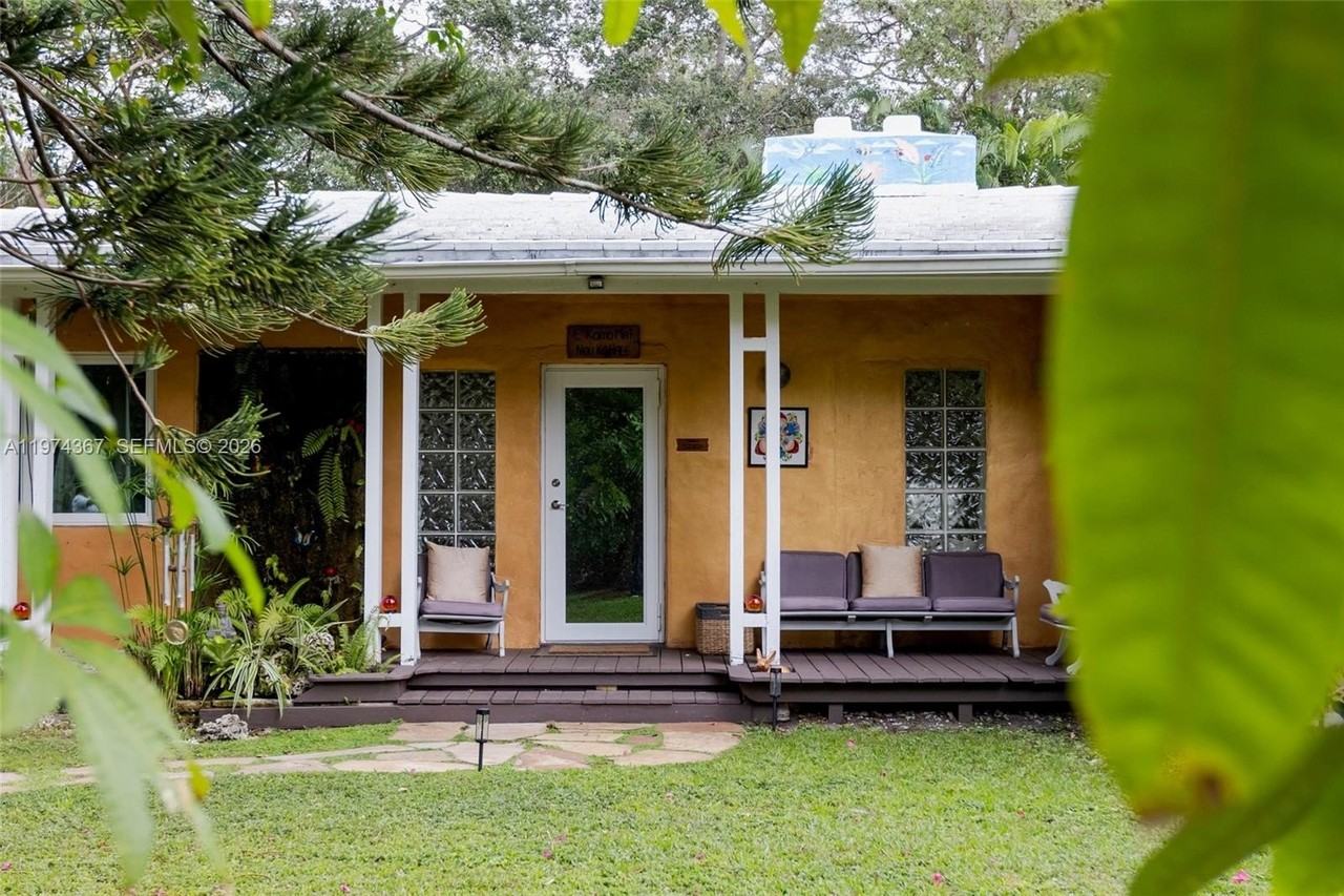 750 Ne 120th St - Photo 6 of 50