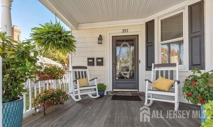 353 Main St #B - Photo 5 of 5