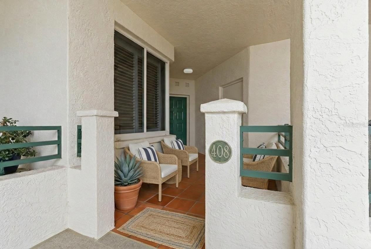 4750 Dolphin Cay Ln S #408 - Photo 6 of 31