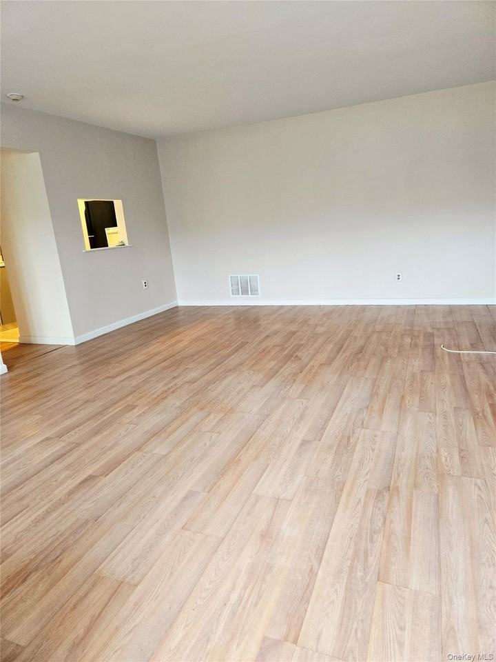 7 Boulder Ct Unit 7 #7 - Photo 2 of 33