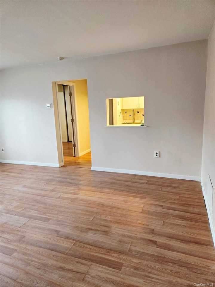 7 Boulder Ct Unit 7 #7 - Photo 3 of 33