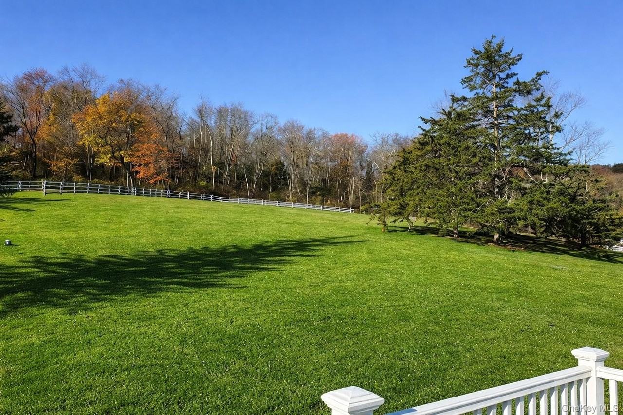 492 Mooney Hill Rd Unit 490 - Photo 4 of 18