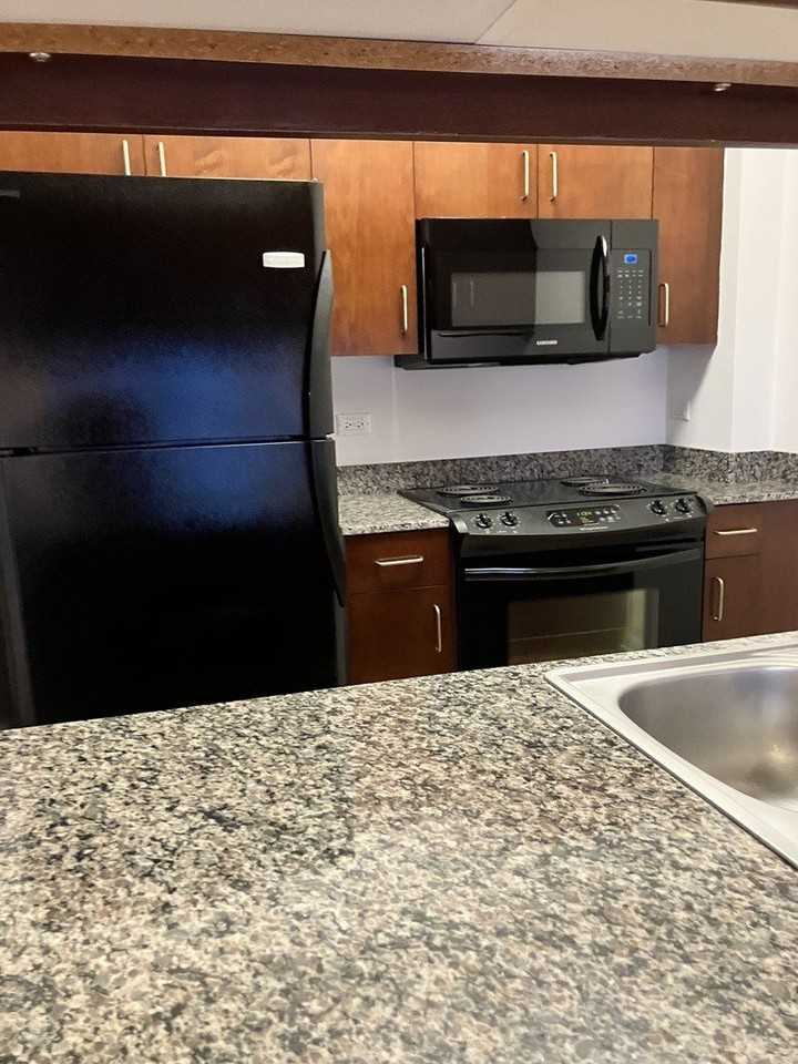 1740 Oak Ave Unit 707 - Photo 4 of 8