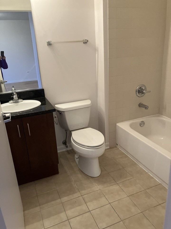 1740 Oak Ave Unit 707 - Photo 7 of 8