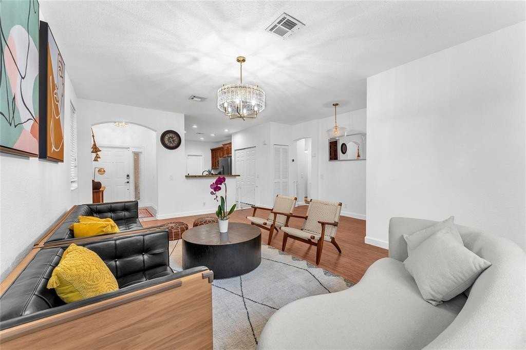 1059 Golden Cane Dr - Photo 4 of 12