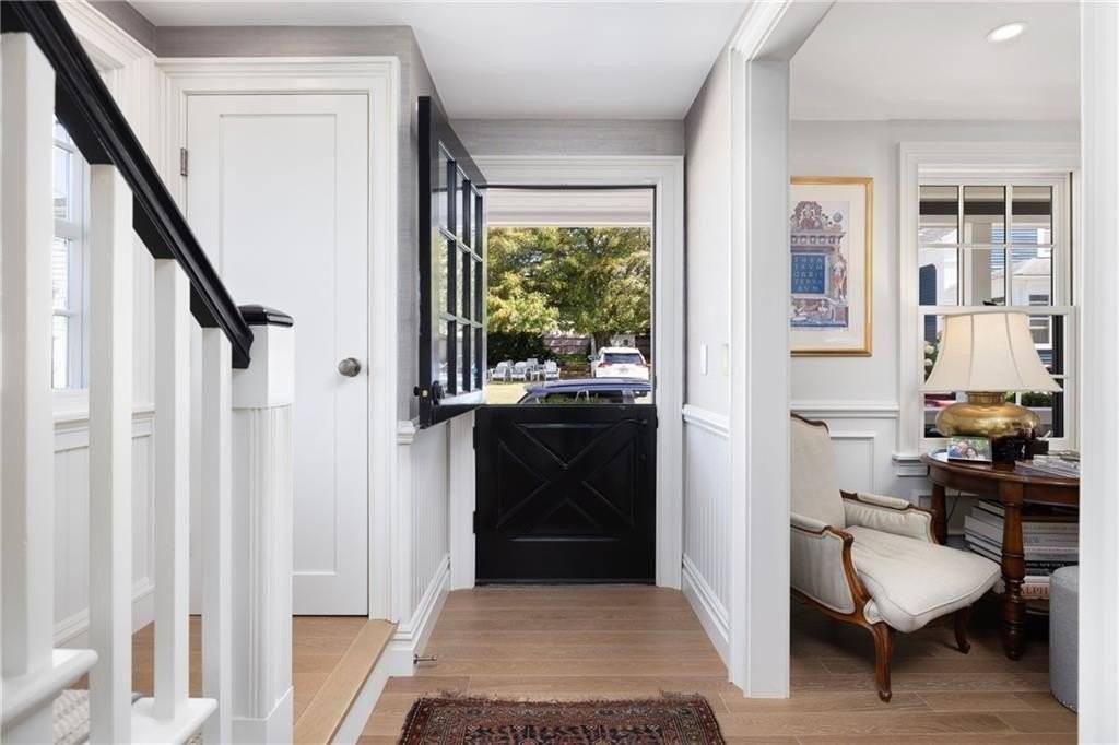 9 Anthony St - Photo 5 of 43