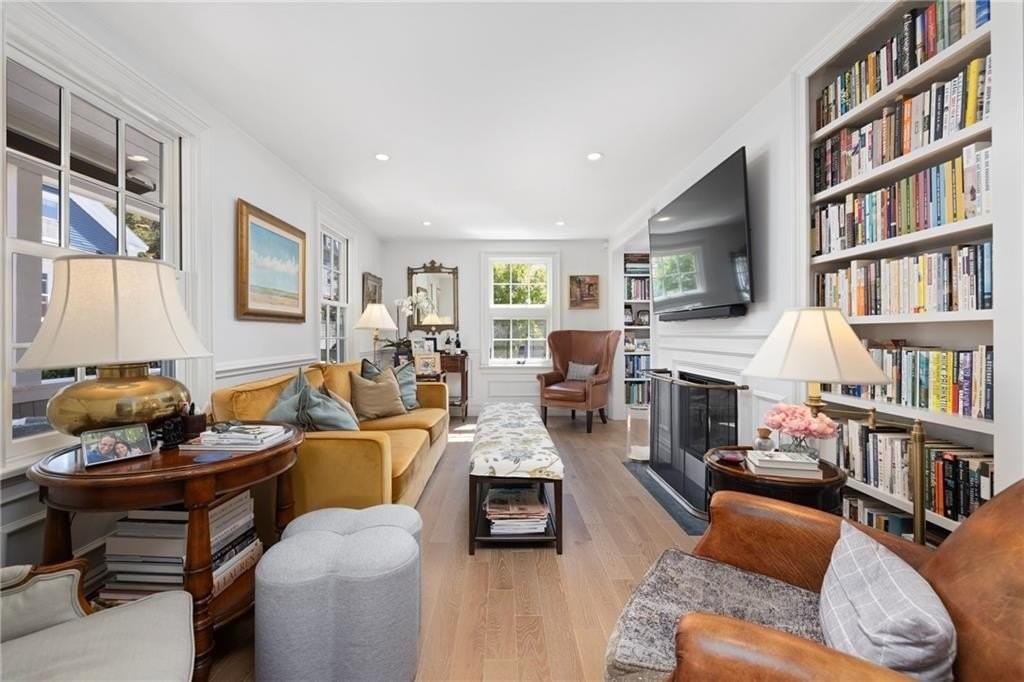 9 Anthony St - Photo 7 of 43