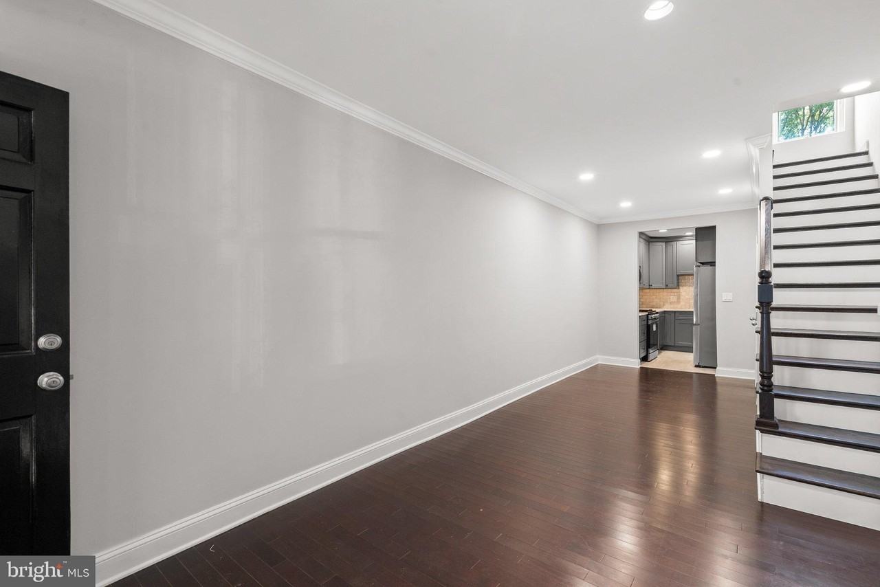 1257 35th St Nw - Photo 4 of 21